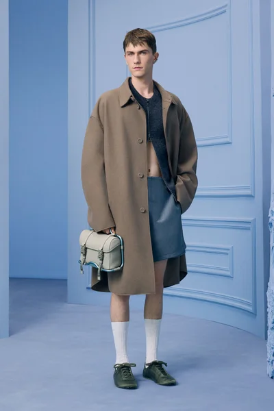 Look 25